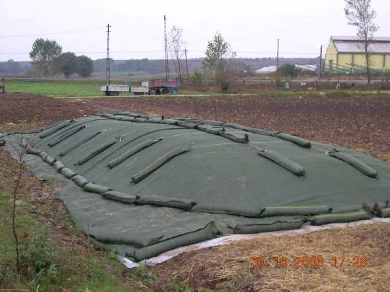 Silage cover